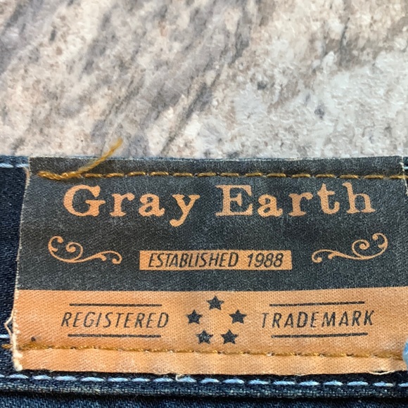 Distressed jeans - Picture 13 of 14